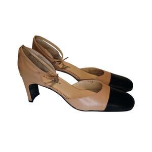 Laura Ashley, Beige and Black cap toe slingback pump, 2” heel size 10, NWOB